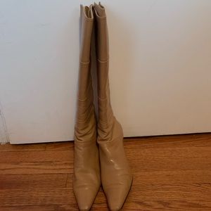 heeled boots